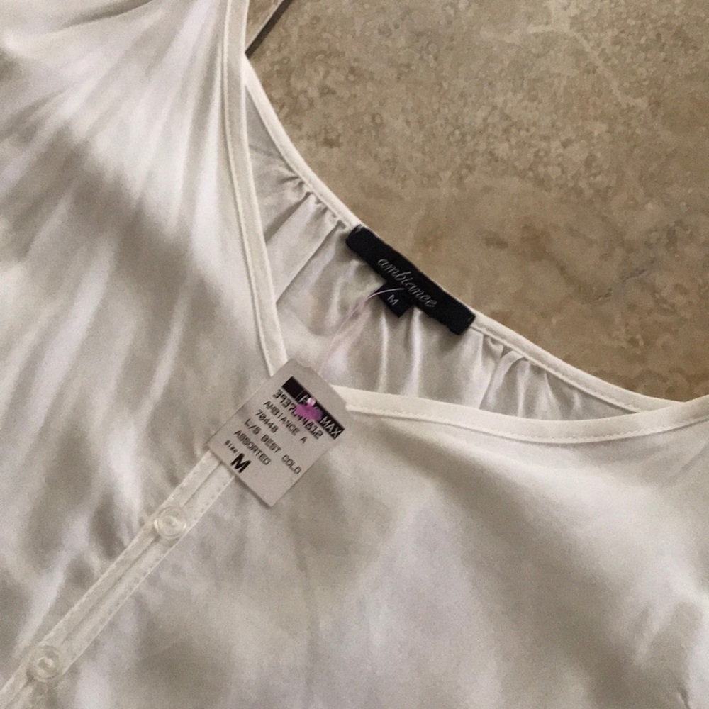 Cold Shoulder Top NEW - Picture 3 of 4